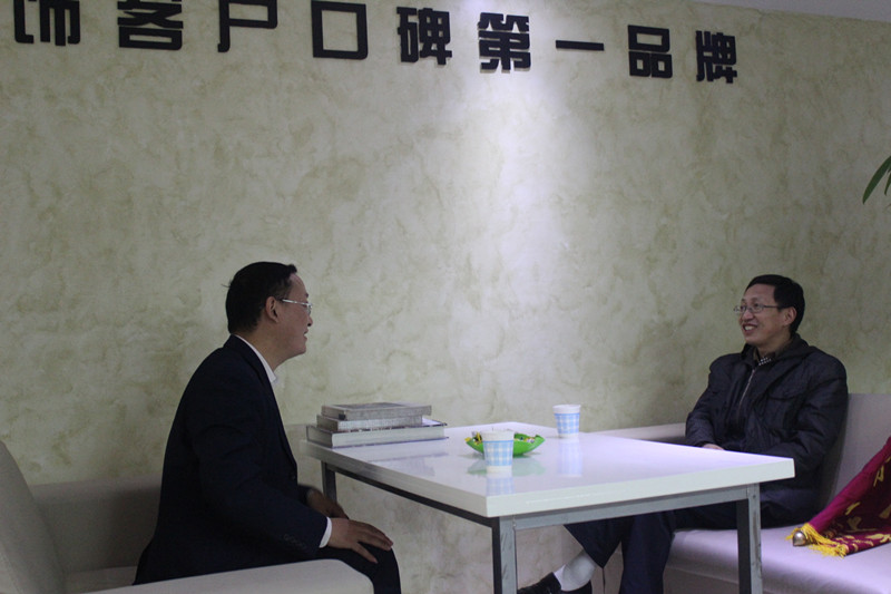 新思路裝飾品質人人夸  客戶送來感謝錦旗