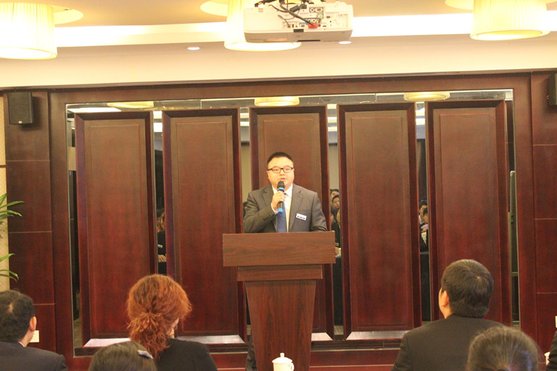 新思路裝飾召開10月工作總結大會